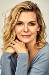 Michelle Pfeiffer profile picture