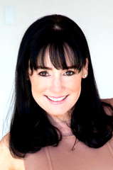 Jill Schoelen profile picture