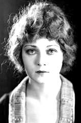 Mary Warren profile picture