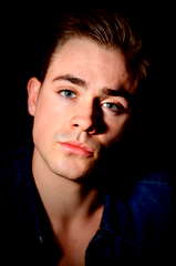 Dacre Montgomery profile picture