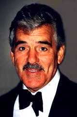 Dennis Farina profile picture