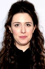 Zoë Worth profile picture