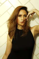 Agot Isidro profile picture