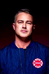 Taylor Kinney profile picture