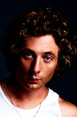 Jeremy Allen White profile picture