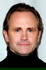 Lee Tergesen profile picture