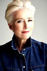 Emma Thompson profile picture