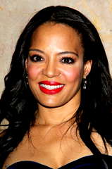 Luna Lauren Velez profile picture