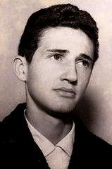 Adriano Stuart