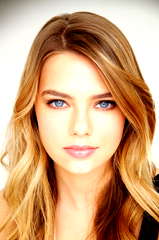 Indiana Evans profile picture