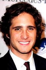 Diego Boneta profile picture