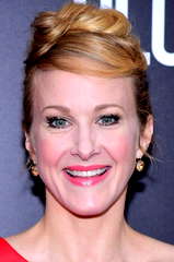 Katie Finneran profile picture