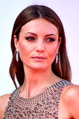 Leila George profile picture