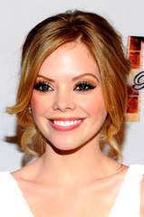 Dreama Walker profile picture