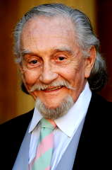 Roy Dotrice profile picture