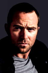 Sullivan Stapleton profile picture