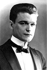 Wallace MacDonald