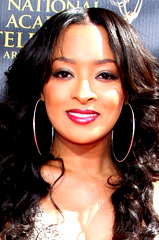Jennia Fredrique profile picture