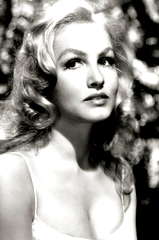 Julie Newmar profile picture