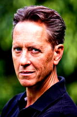 Richard E. Grant profile picture