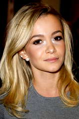 Cassandra Forêt profile picture