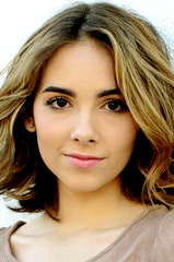 Haley Pullos profile picture