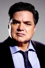 Oliver Platt profile picture