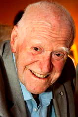 Antony Holland profile picture