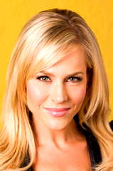 Julie Benz profile picture