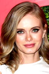 Sara Paxton profile picture