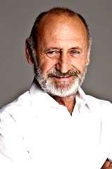 Gábor Reviczky profile picture