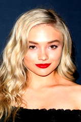 Natalie Alyn Lind profile picture