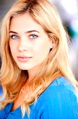 Chloë Marie Rhoades profile picture