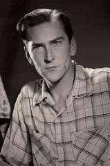 Robin Hughes profile picture