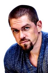 Steve Howey profile picture