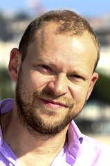 Robert Webb profile picture