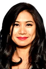Liza Lapira profile picture