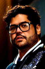Harvey Guillén profile picture