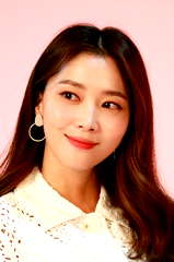 Oh Yoon-ah profile picture