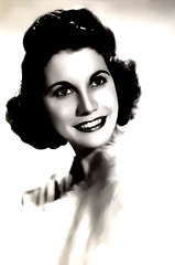 Maxene Andrews profile picture
