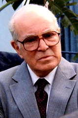 Stephen Elliott
