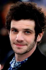 Félix Moati profile picture