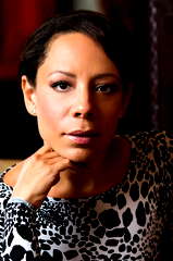 Selenis Leyva profile picture