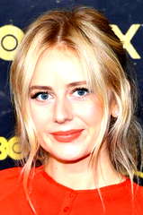Justine Lupe profile picture