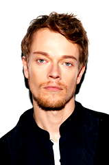 Alfie Allen profile picture