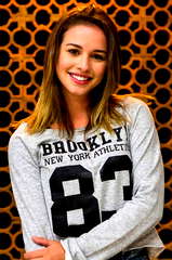 Laryssa Ayres profile picture