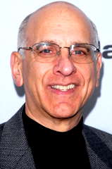 Tom Wyner profile picture