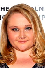 Danielle Macdonald profile picture