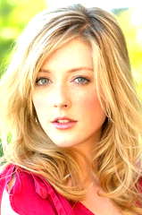 Jennifer Finnigan profile picture
