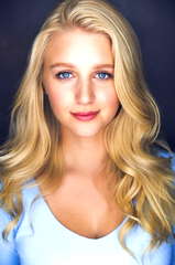 Julia Schlaepfer profile picture